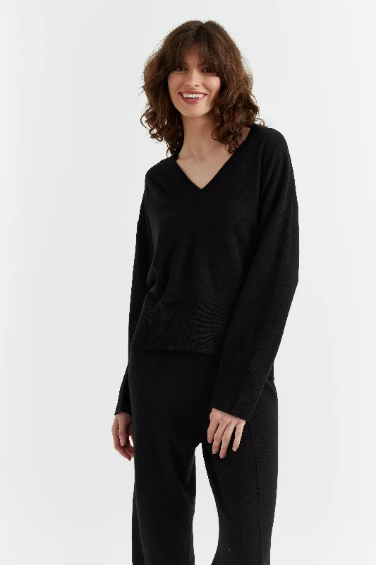 Black Wool-Cashmere V-Neck Sweater Refined Women's Classic 
