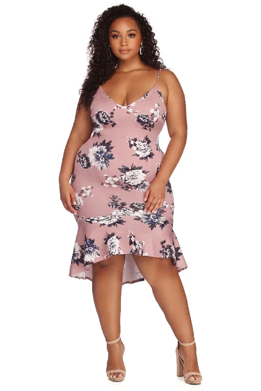 Plus Flow With Charming Floral Midi Dress