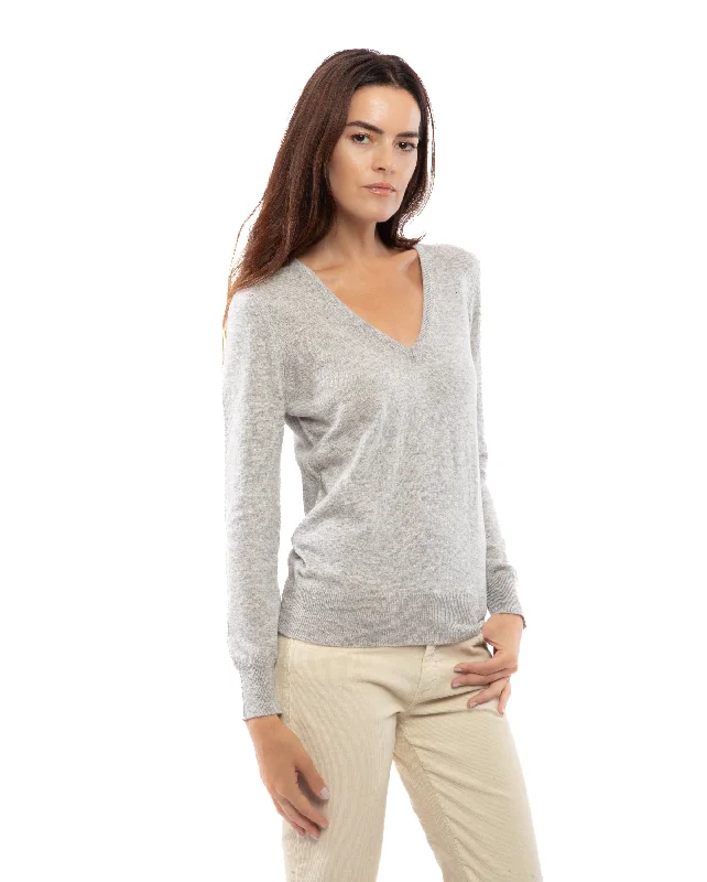 NEW FALL 24 - Women's Pure Cashmere V-Neck Sweater Light Gray by Monticelli Cashmere Elegant Women's 