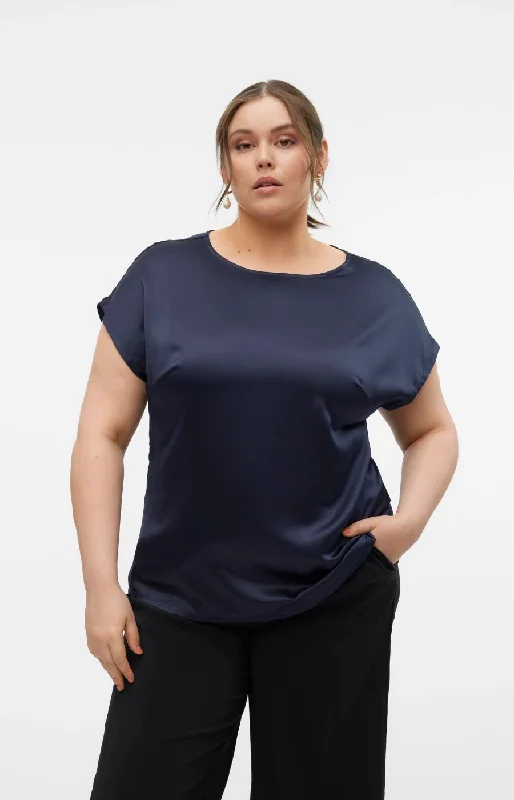 Vero Moda Curve Merle T-Shirt in Navy Traditional Women's Wool