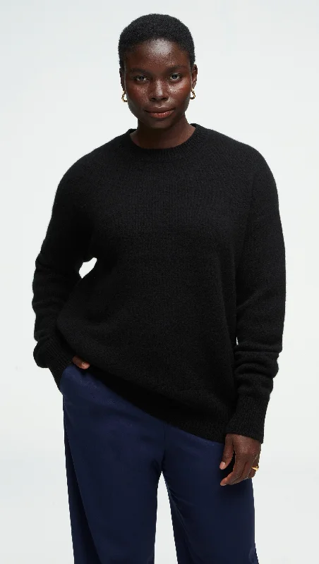 Oversized Sweater in Wool-Cashmere | Black Unique Women's Upcycled