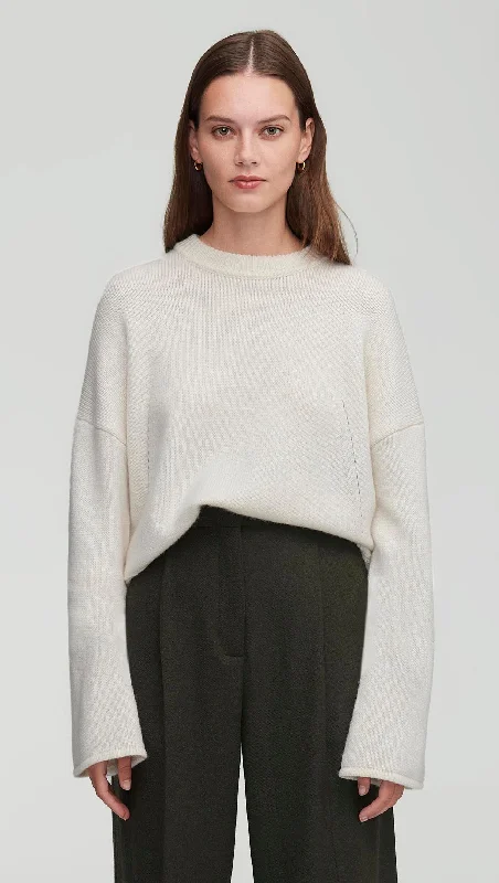 Everyday Boxy Crew in Wool-Cashmere | Mont Blanc Stylish Women's Tropical 