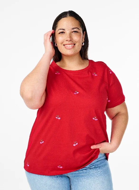 Zizzi Elin T-Shirt in Red garde
