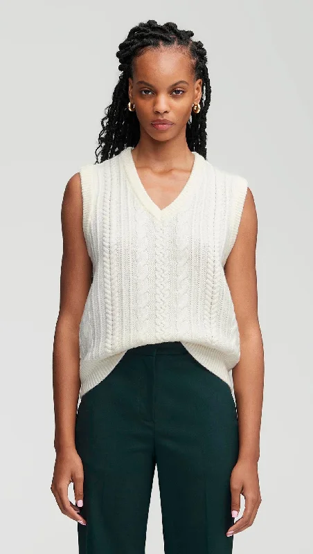 Cable Boyfriend Vest in Merino Wool | Cream Youthful Women's Pop