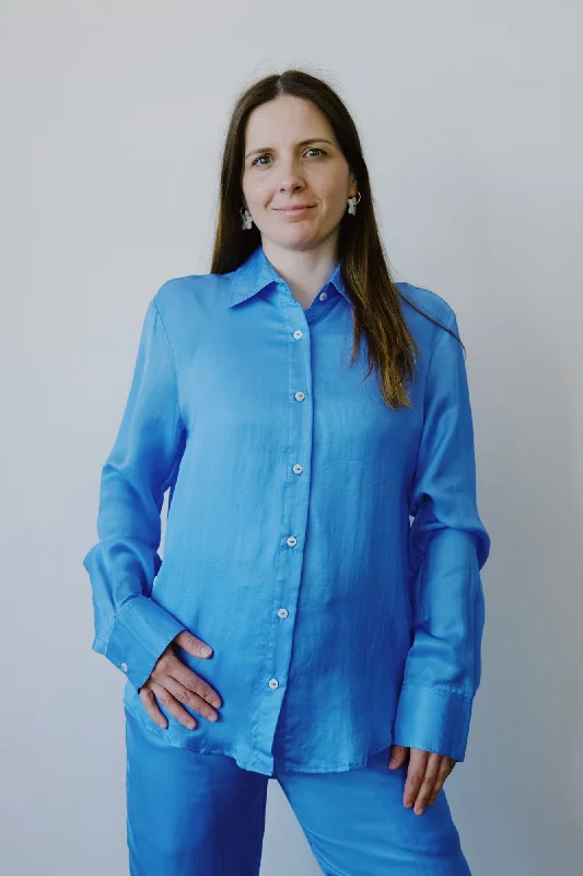 shirt - morotai - sky Bold Women's Statement