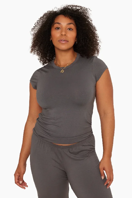 SLEEP JERSEY GIRLFRIEND TEE - GRAPHITE Adventure