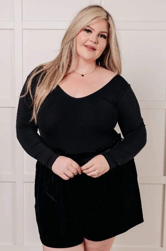 Bring in the Basics Seamless Reversible V-Neck Black Disco